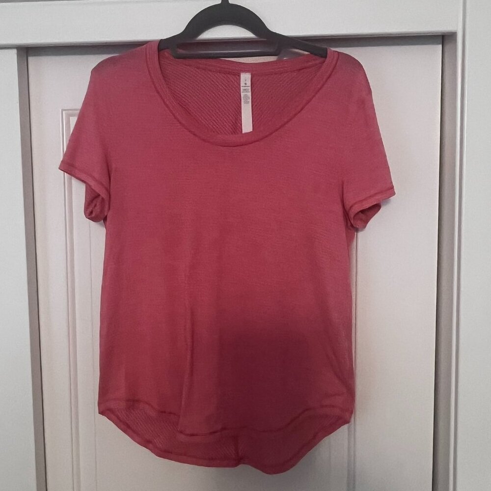 LULULEMON Peach Short Sleeve T-Shirt Women's Size 6